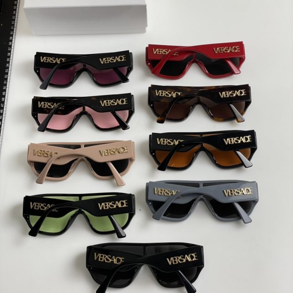 Versace - Солнцезащитные очки K2_2402VE11 Versace - Солнцезащитные очки K2_2402VE11