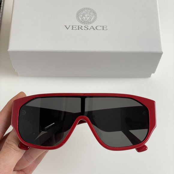 Versace - Солнцезащитные очки K2_2402VE11 Versace - Солнцезащитные очки K2_2402VE11
