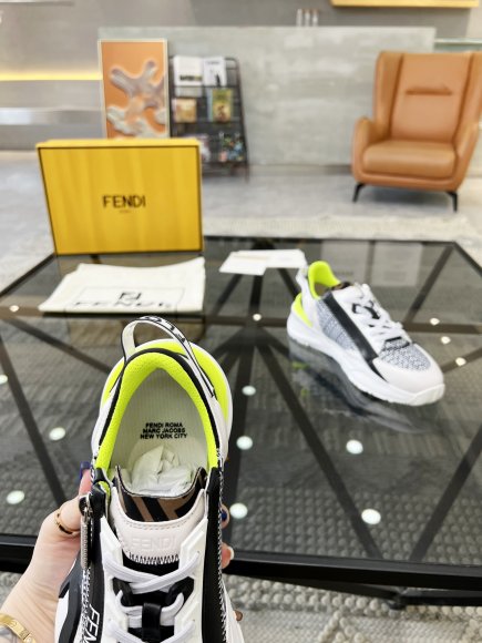 Fendi - Мужские кроссовки RU_1106FE1
