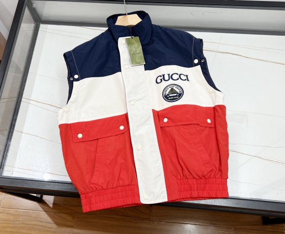 Gucci - Мужская куртка KO_0909GU1