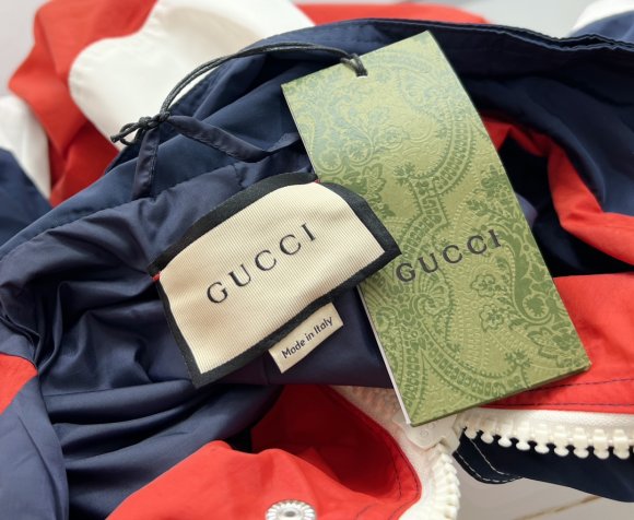 Gucci - Мужская куртка KO_0909GU1