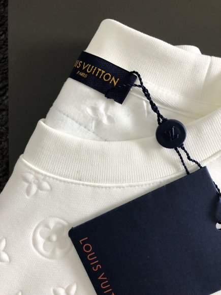 Louis Vuitton - Мужская кофта свитшот DF_1512LV1 Louis Vuitton - Мужская кофта свитшот DF_1512LV1