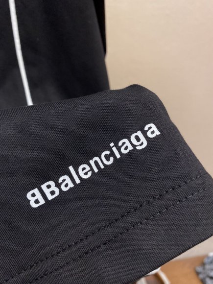Balenciaga Paris Soccer - Мужская футболка майка DZ_1403BA7 Balenciaga Paris Soccer - Мужская футболка майка DZ_1403BA7