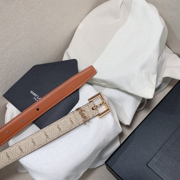 Saint Laurent Женский ремень 2.0см RE_0905SL7 Saint Laurent Женский ремень 2.0см RE_0905SL7