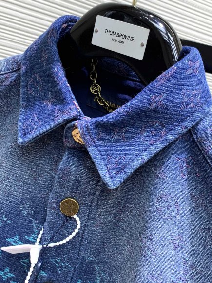Louis Vuitton - Мужская джинсовая рубашка TI_3008LV5 Louis Vuitton - Мужская джинсовая рубашка TI_3008LV5