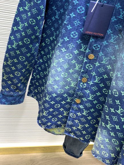 Louis Vuitton - Мужская джинсовая рубашка TI_3008LV5 Louis Vuitton - Мужская джинсовая рубашка TI_3008LV5