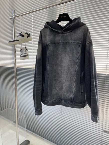 Balenciaga - Мужская джинсовая кофта куртка AH_2610BA8 Balenciaga - Мужская джинсовая кофта куртка AH_2610BA8