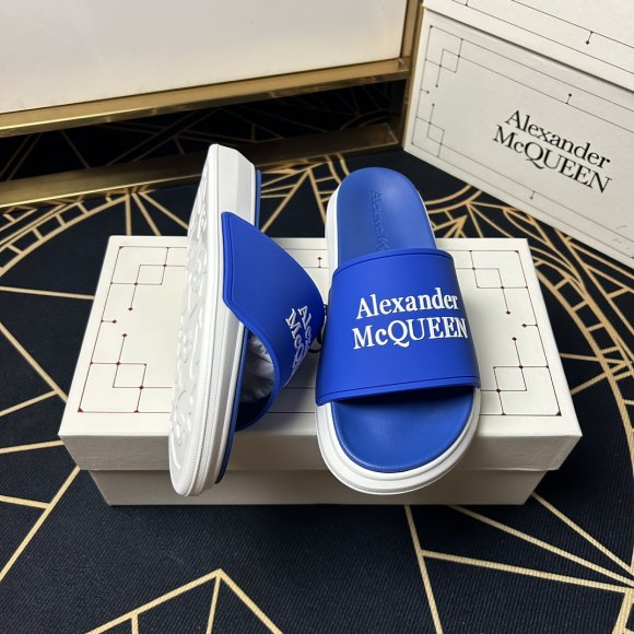 Alexander McQueen - Мужские шлепанцы сланцы GTL_1004AM8 Alexander McQueen - Мужские шлепанцы сланцы GTL_1004AM8