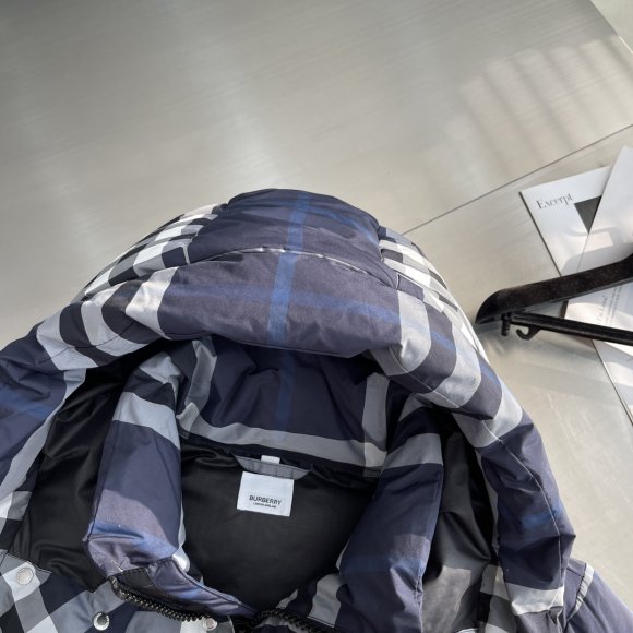 Burberry - Мужская куртка пуховик TJ_3010BU6