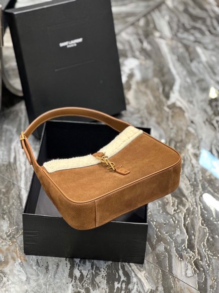 Saint Laurent LE 5 À 7 Сумка Хобо LG3011SL2