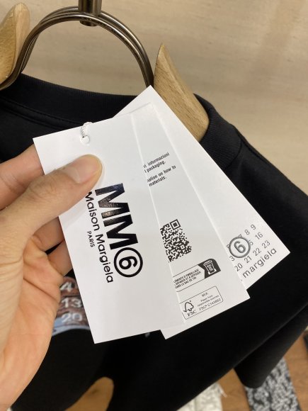 Maison Margiela MM6 - Мужская футболка DZ_1501MM6 Maison Margiela MM6 - Мужская футболка DZ_1501MM6