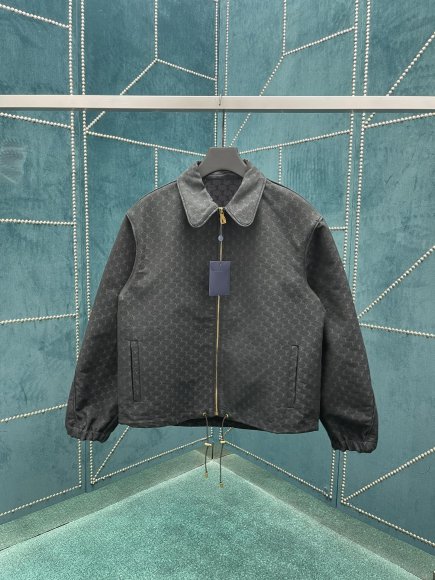 Louis Vuitton - Мужская куртка ветровка DZ_2907LV1