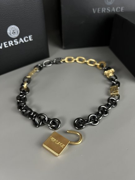 Versace Колье подвеска UH_0206VE4 Versace Колье подвеска UH_0206VE4