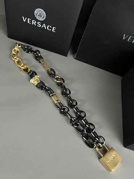 Versace Колье подвеска UH_0206VE4 Versace Колье подвеска UH_0206VE4