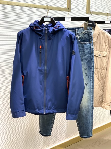 Moncler - Мужская куртка TI_0909MO1
