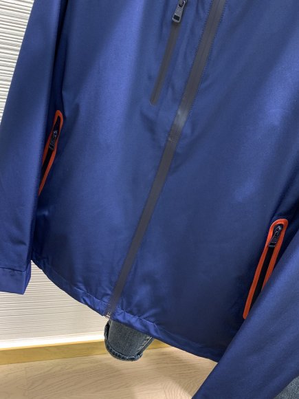 Moncler - Мужская куртка TI_0909MO1