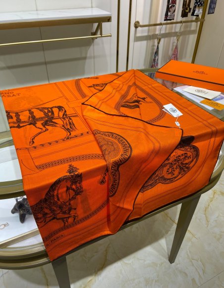 Hermes - Кашемировый платок шарф JX_2909HE4 Hermes - Кашемировый платок шарф JX_2909HE4
