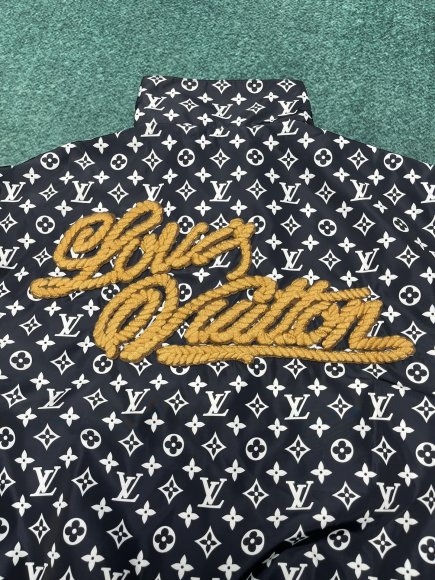 Louis Vuitton - Мужская куртка ветровка анорак DZ_2907LV2