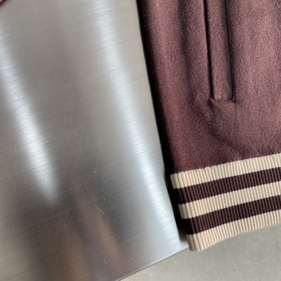 Valentino - Мужская шерстяная кофта свитер кардиган TJ_1012VA10 Valentino - Мужская шерстяная кофта свитер кардиган TJ_1012VA10