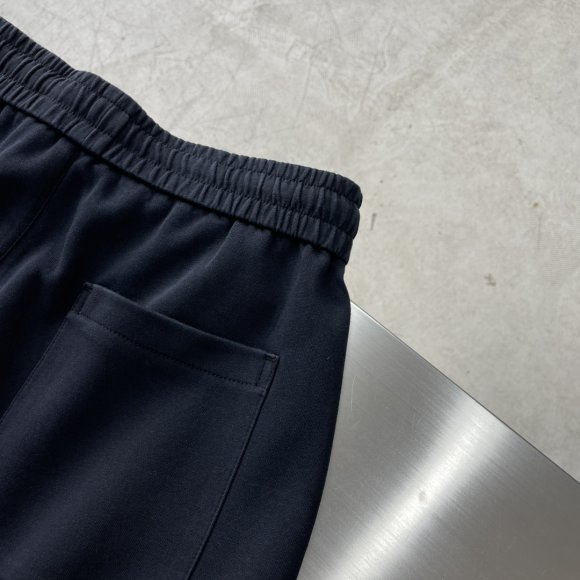 Balenciaga - Мужские шорты TJ_0406BA6 Balenciaga - Мужские шорты TJ_0406BA6