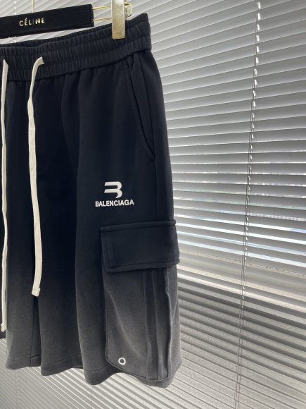 Balenciaga - Мужские шорты TJ_0406BA6 Balenciaga - Мужские шорты TJ_0406BA6