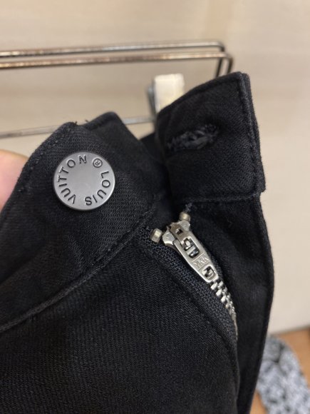 Louis Vuitton - Мужские штаны джинсы DZ_1208LV8