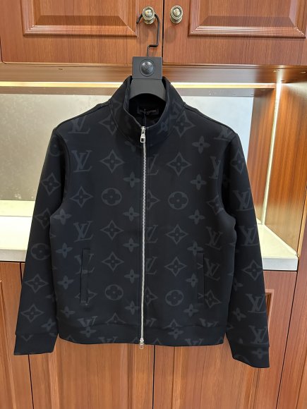 Louis Vuitton - Мужская кофта толстовка MI_0110LV10 Louis Vuitton - Мужская кофта толстовка MI_0110LV10