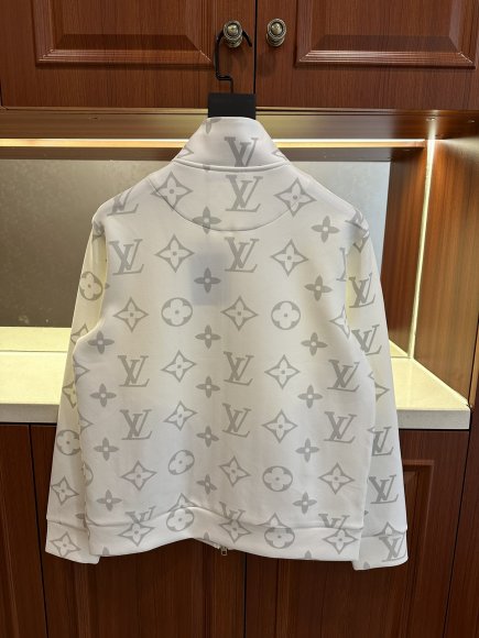 Louis Vuitton - Мужская кофта толстовка MI_0110LV10 Louis Vuitton - Мужская кофта толстовка MI_0110LV10