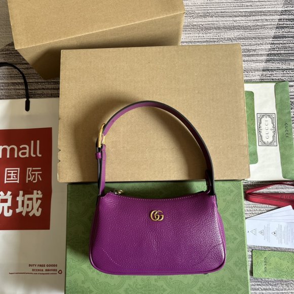 Gucci - Сумка на плечо BS_1705GU1