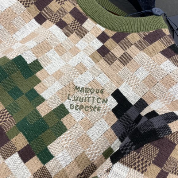 Louis Vuitton - Женская кофта свитер FY_1712LV3