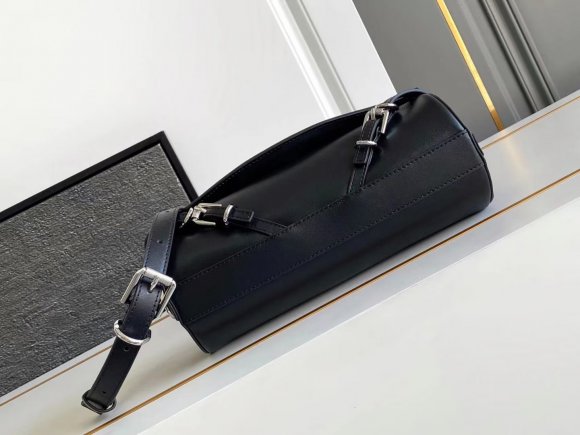 Givenchy Voyou Roller - Сумка цилиндр GI_1510GI1