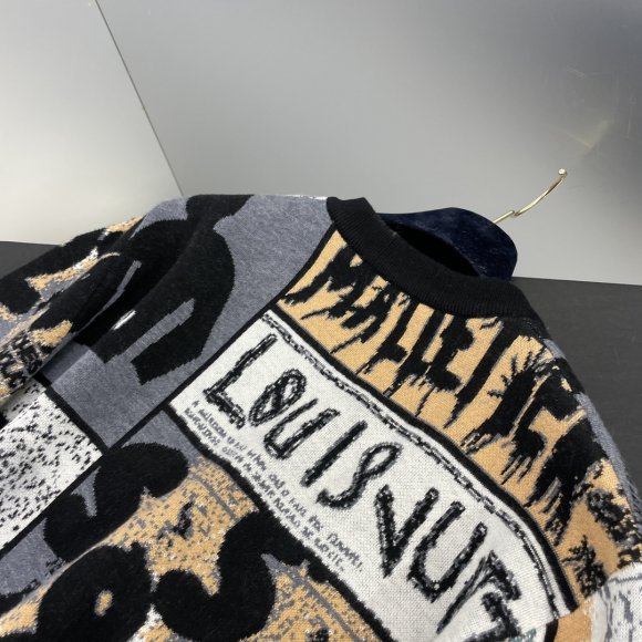 Louis Vuitton - Женская кофта свитер FY_1712LV4 Louis Vuitton - Женская кофта свитер FY_1712LV4