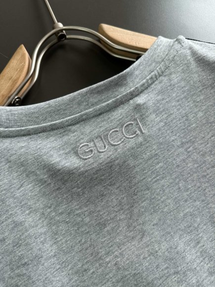 Gucci - Мужская футболка DZ_1501GU10