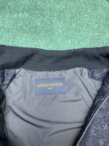 Louis Vuitton - Мужская кофта куртка толстовка DZ_2907LV5 Louis Vuitton - Мужская кофта куртка толстовка DZ_2907LV5