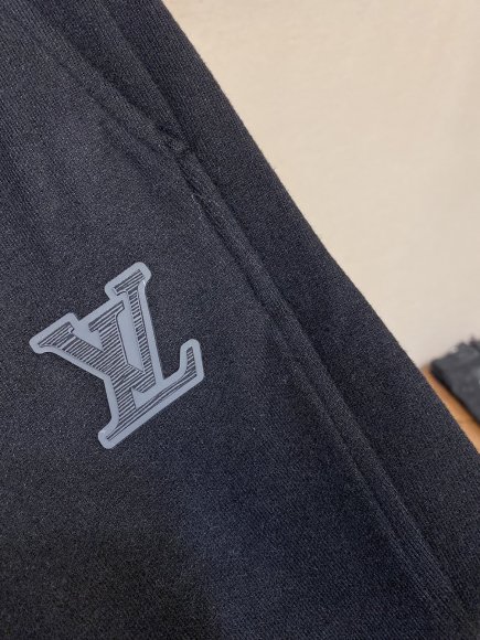 Louis Vuitton - Мужские спортивные штаны DZ_1208LV9