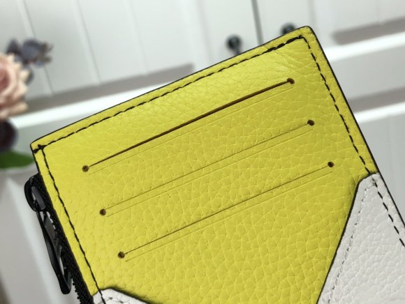 Louis Vuitton Кошелек CN_0505LV1