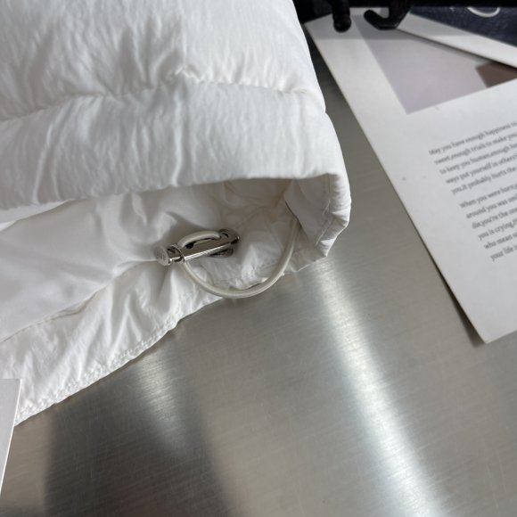 Ami - Женская куртка пуховик TJ_3010AM11 Ami - Женская куртка пуховик TJ_3010AM11