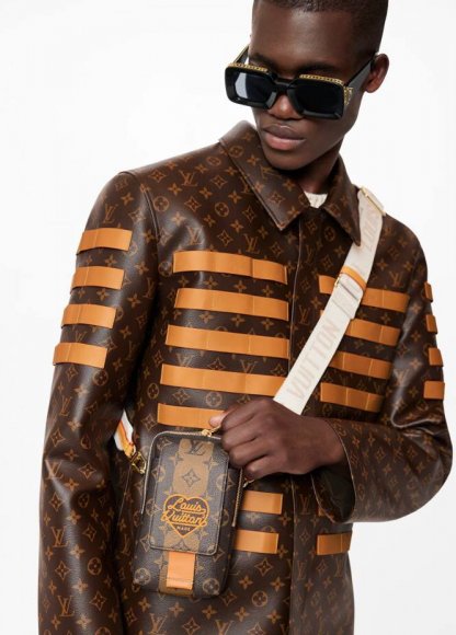 Louis Vuitton коллаборация с Nigo Сумка чехол CN_0604LV2