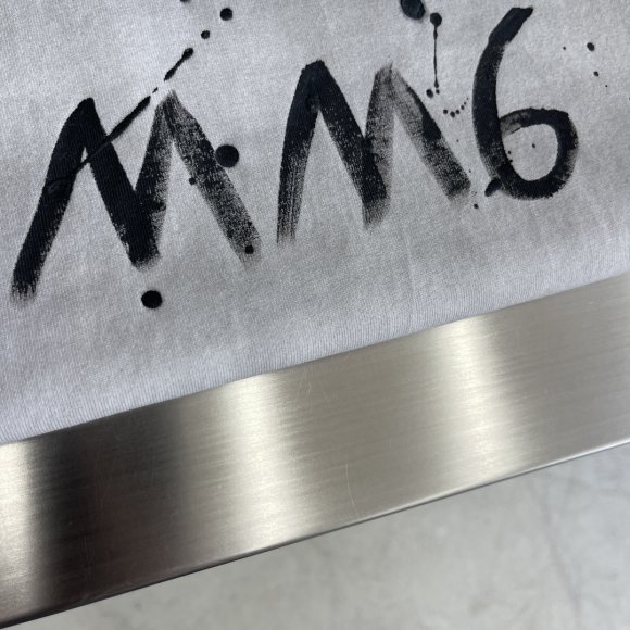 Maison Margiela MM6 - Мужская футболка майка TJ_0406MM9 Maison Margiela MM6 - Мужская футболка майка TJ_0406MM9