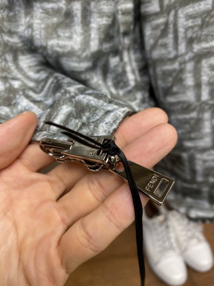 Fendi - двухсторонняя куртка ветровка DZ_2907FE6