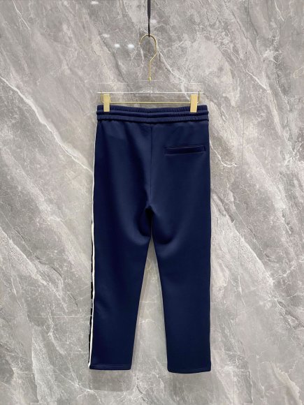 Moncler - Мужской спортивный костюм DF_2608MO4 Moncler - Мужской спортивный костюм DF_2608MO4