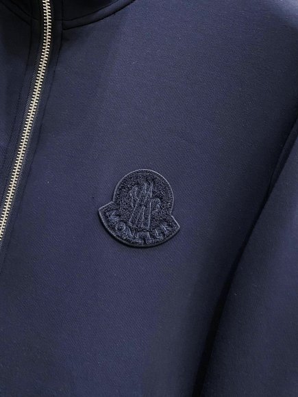 Moncler - Мужской спортивный костюм DF_2608MO4 Moncler - Мужской спортивный костюм DF_2608MO4