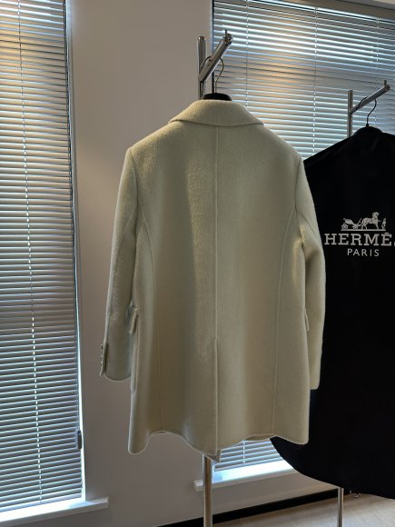 Hermes - Женское шерстяное пальто WJ_1809HE3 Hermes - Женское шерстяное пальто WJ_1809HE3