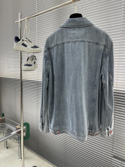 Kiton Napoli - Мужская джинсовая куртка рубашка TJ_0310KI3 Kiton Napoli - Мужская джинсовая куртка рубашка TJ_0310KI3