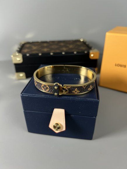 Louis Vuitton Браслет UH_2905LV2 Louis Vuitton Браслет UH_2905LV2