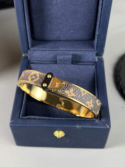 Louis Vuitton Браслет UH_2905LV2 Louis Vuitton Браслет UH_2905LV2
