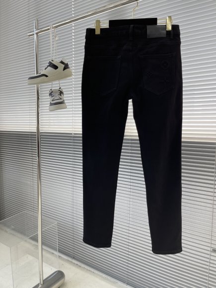 Louis Vuitton - Мужские штаны джинсы TJ_2710LV2 Louis Vuitton - Мужские штаны джинсы TJ_2710LV2