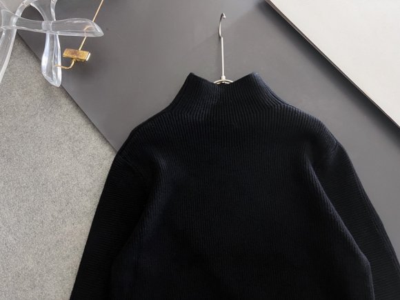 Dolce & Gabbana - Мужская кофта свитер DZ_1501DG12