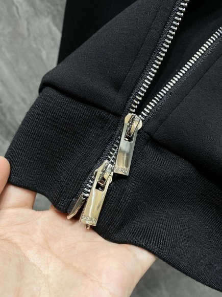 Fendi - Мужской спортивный костюм DF_2608FE5 Fendi - Мужской спортивный костюм DF_2608FE5