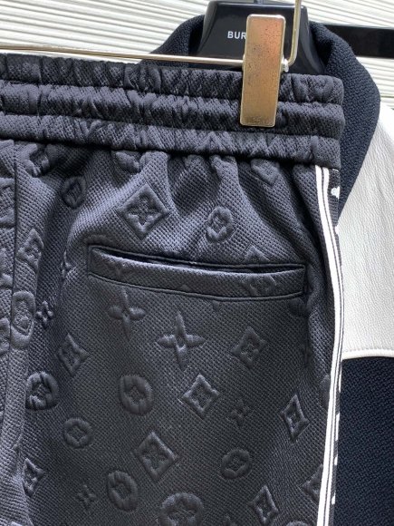 Louis Vuitton - Мужские спортивные брюки штаны TI_0209LV7 Louis Vuitton - Мужские спортивные брюки штаны TI_0209LV7